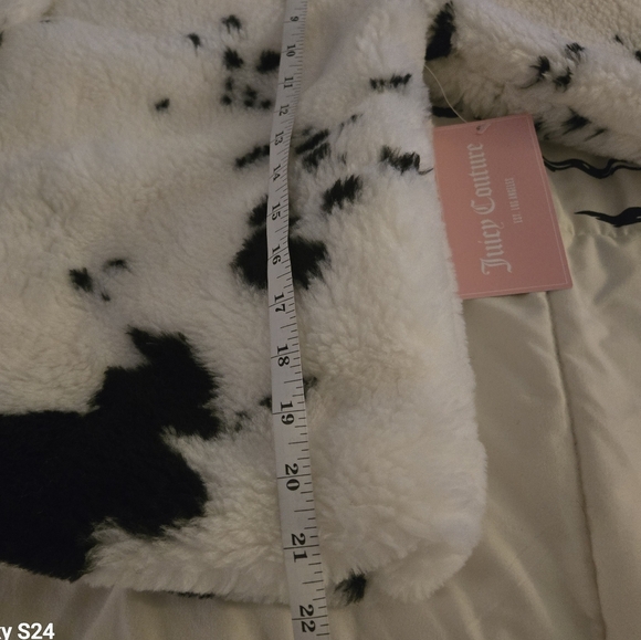 Juicy Couture White and Black Faux Fur Comfy Y2K Jacket NEW SZ XS - Picture 9 of 11